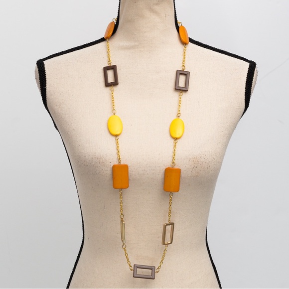 Longer length necklace geometric shapes 60s vibe gold, yellow, orange & brown - Picture 10 of 11
